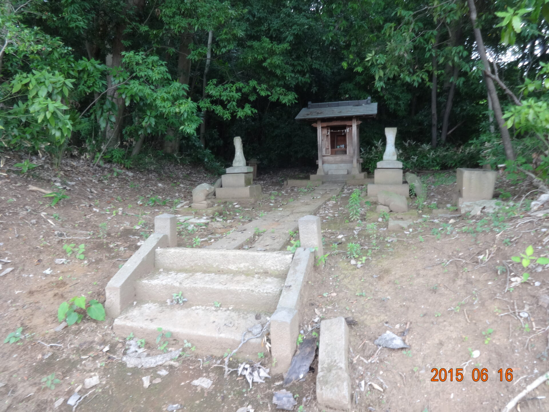 七里殺人の森・三崎稲荷大明神周辺