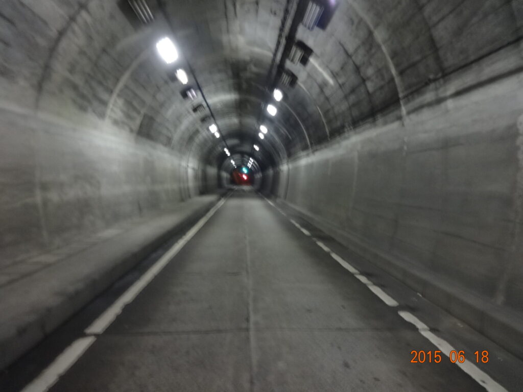 小坪トンネル（小坪隧道）付近の現地写真