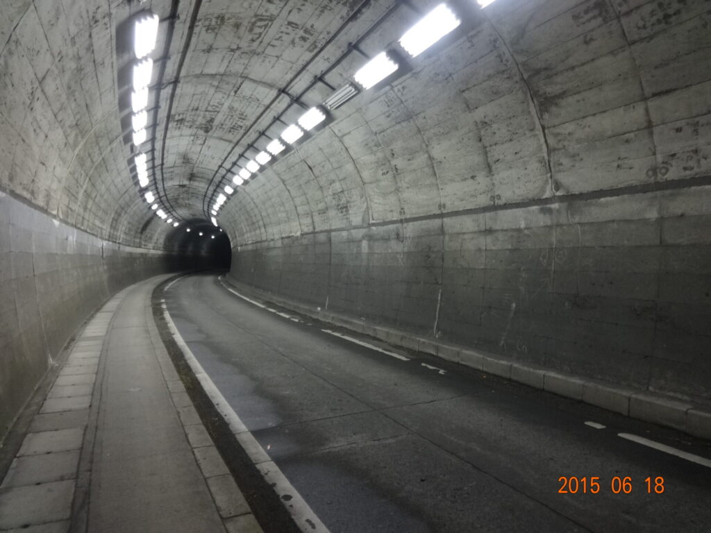 小坪トンネル（小坪隧道）付近の現地写真