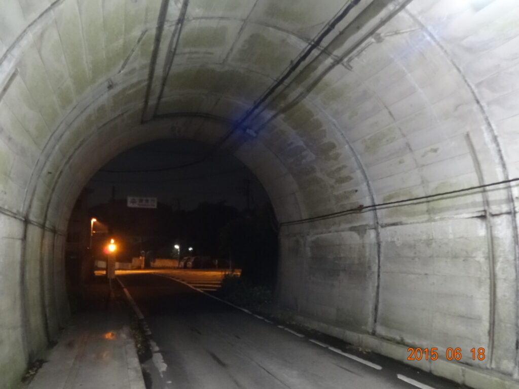 小坪トンネル（小坪隧道）付近の現地写真