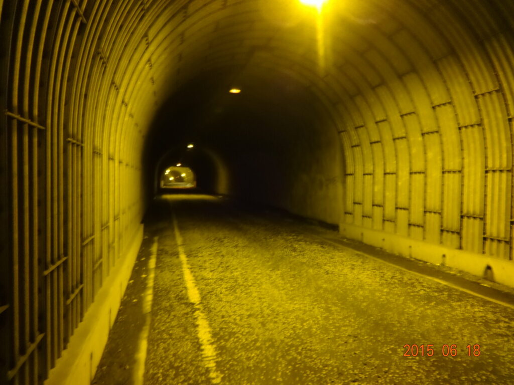 小坪トンネル（小坪隧道）付近の現地写真