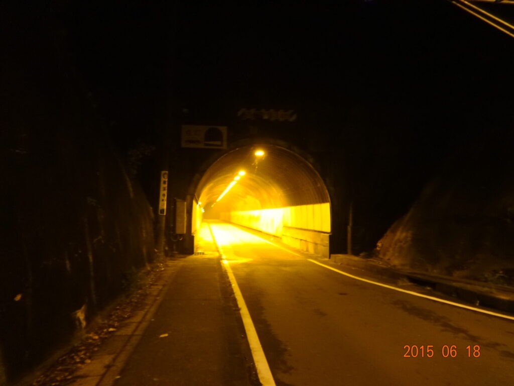 小坪トンネル（小坪隧道）付近の現地写真